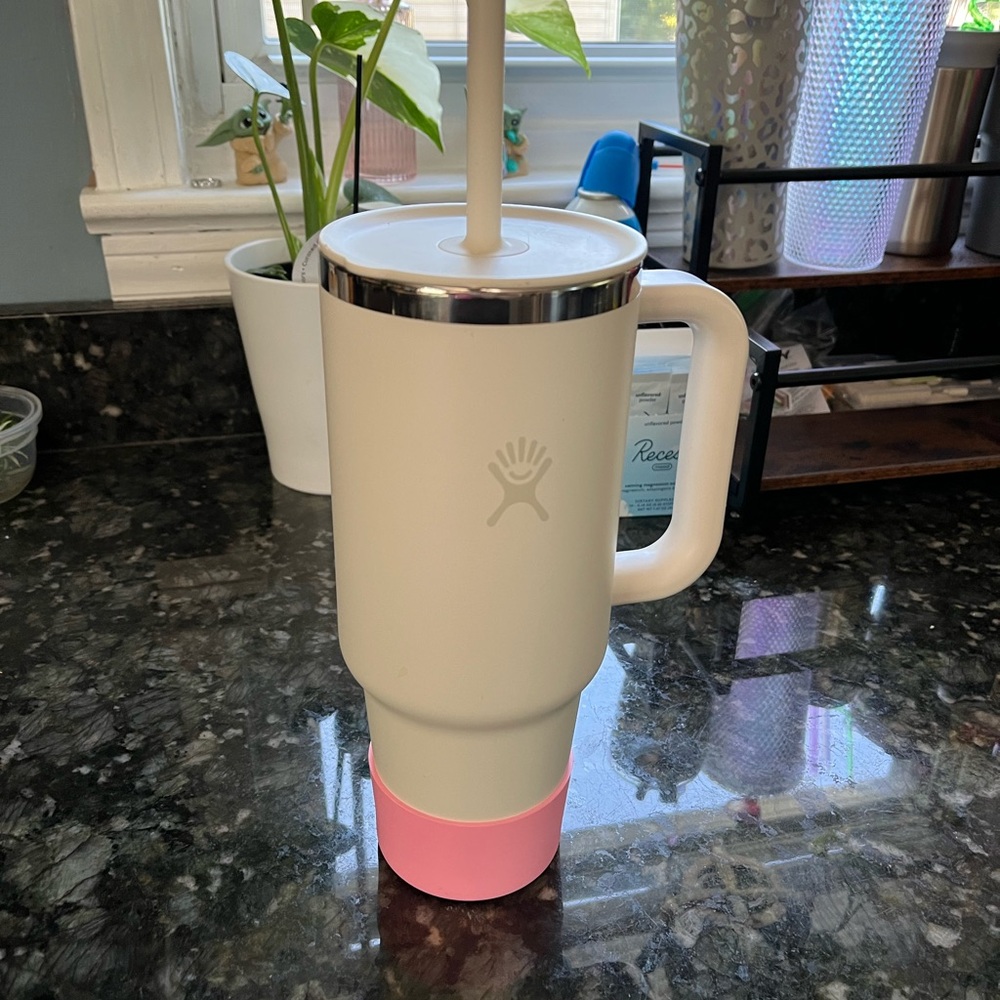 Hydro Flask White with Pink boot